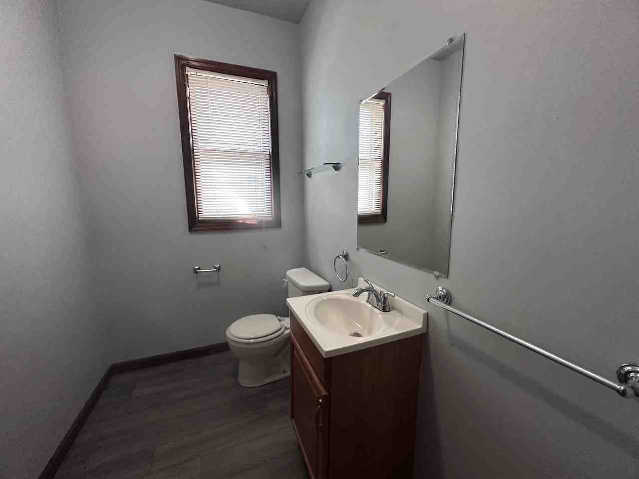 1107 N Grant St - Photo 6 of 27