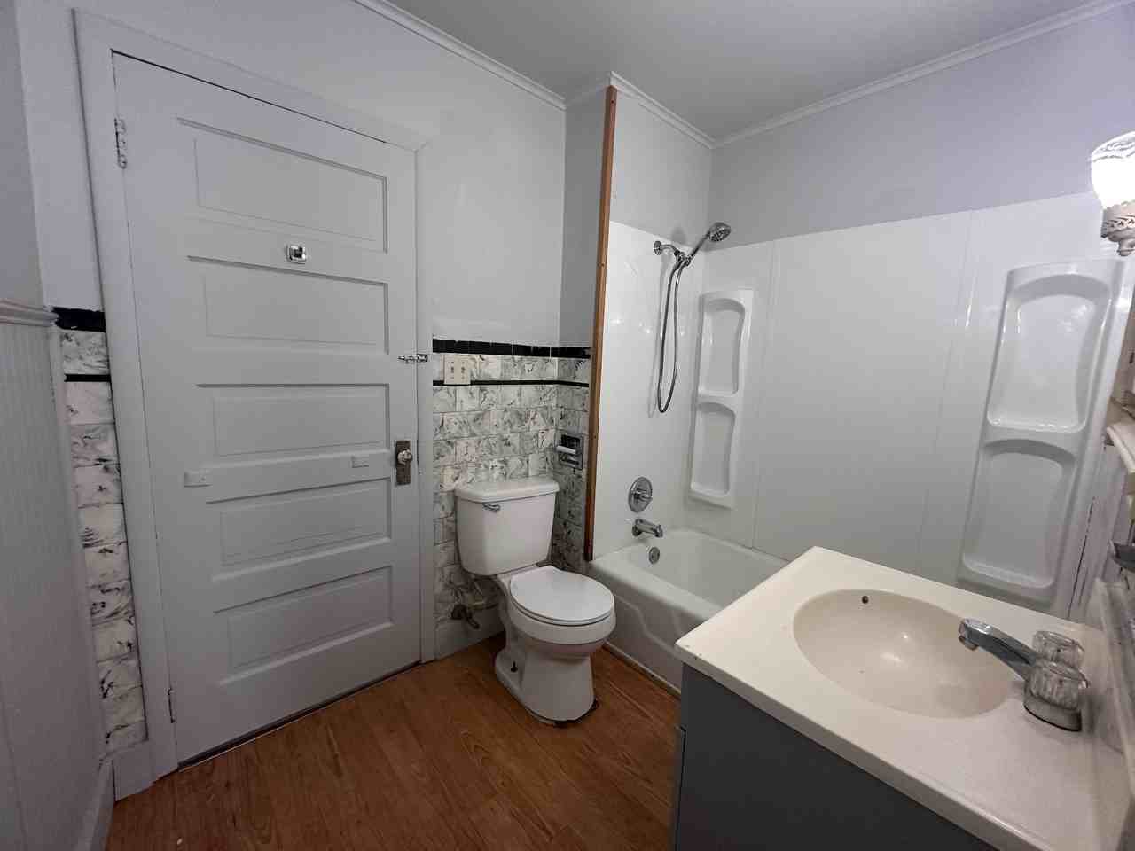 610 Harmon St - Photo 5 of 15