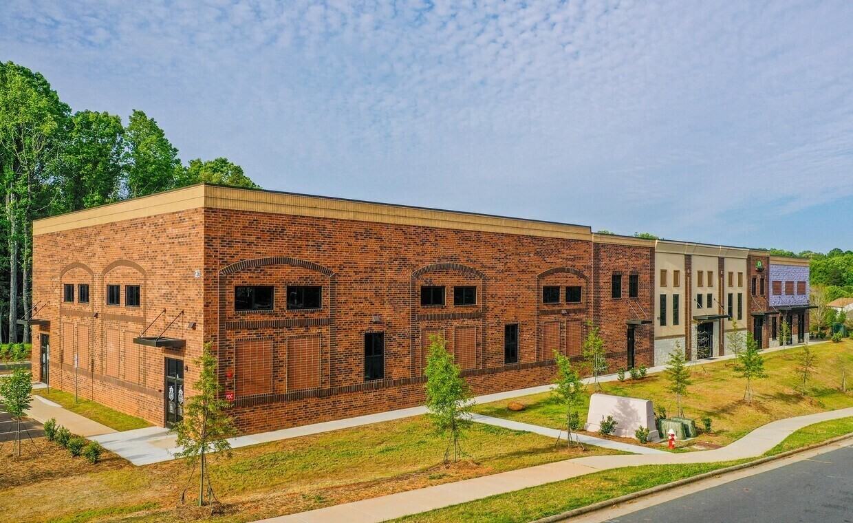 136 Waxhaw Pkwy #C - Photo 5 of 22