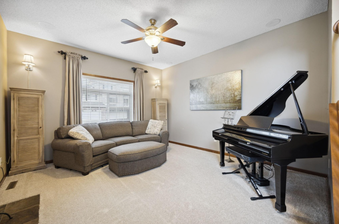 18422 Lafayette Way - Photo 5 of 28