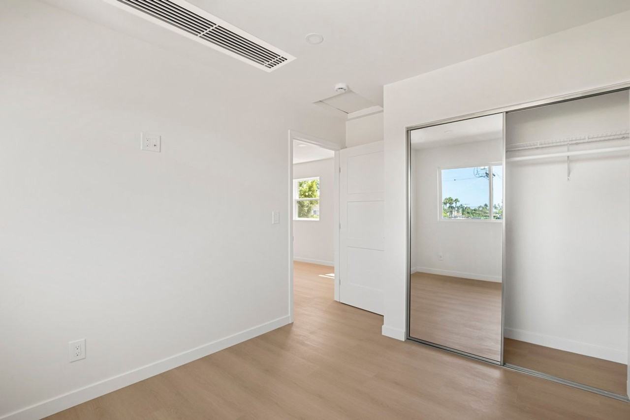 4586 Arizona St - Photo 6 of 6