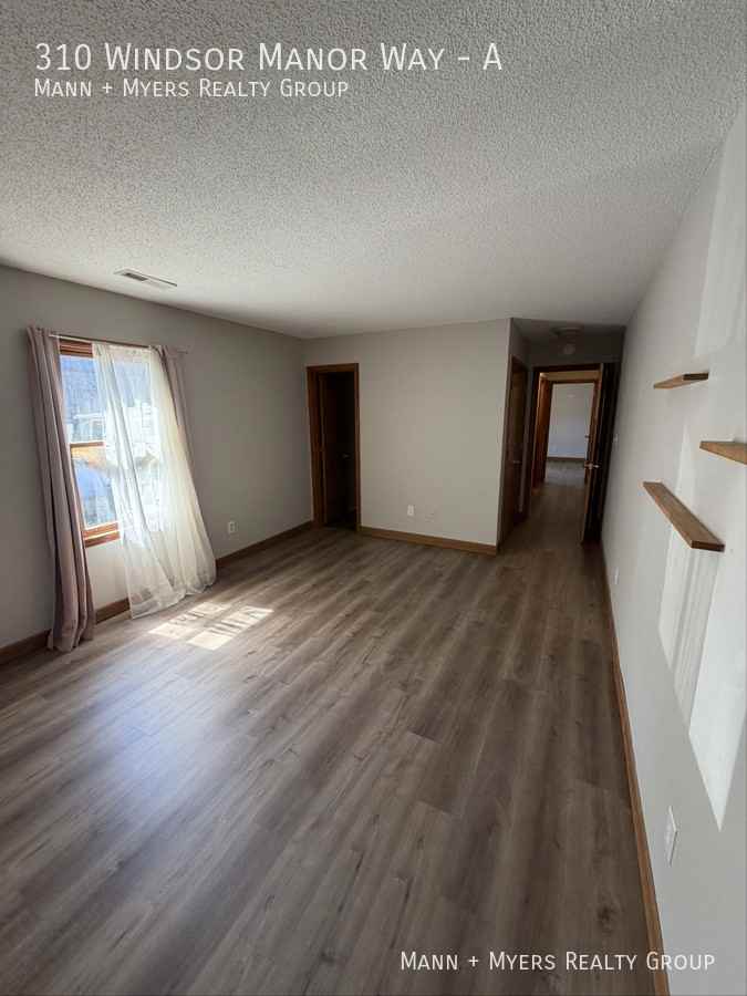 310 Windsor Manor Way #A - Photo 7 of 14