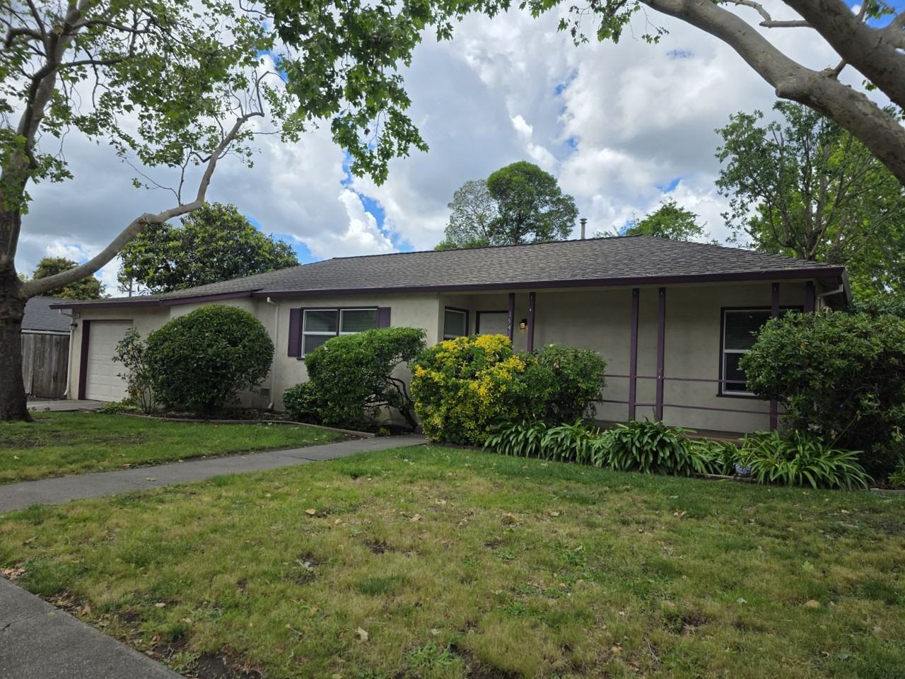 1545 Brookside Dr #1 - Photo 2 of 22