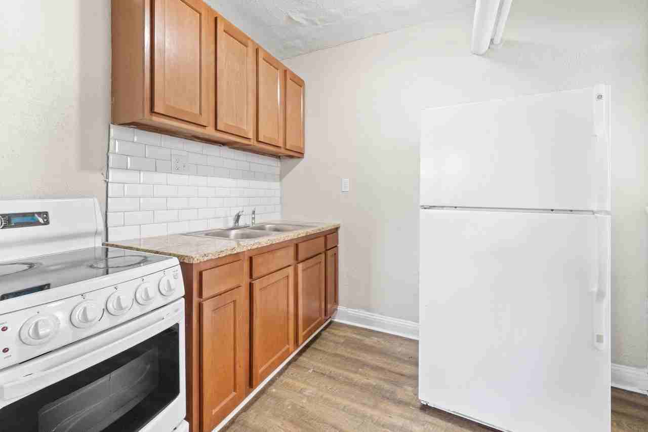 Huron River Dearborn - Photo 3 of 29