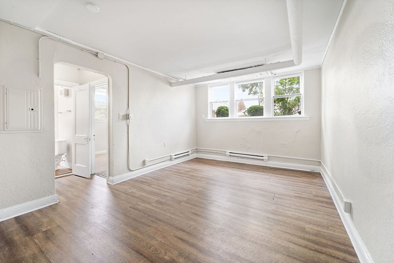 Huron River Dearborn - Photo 6 of 29