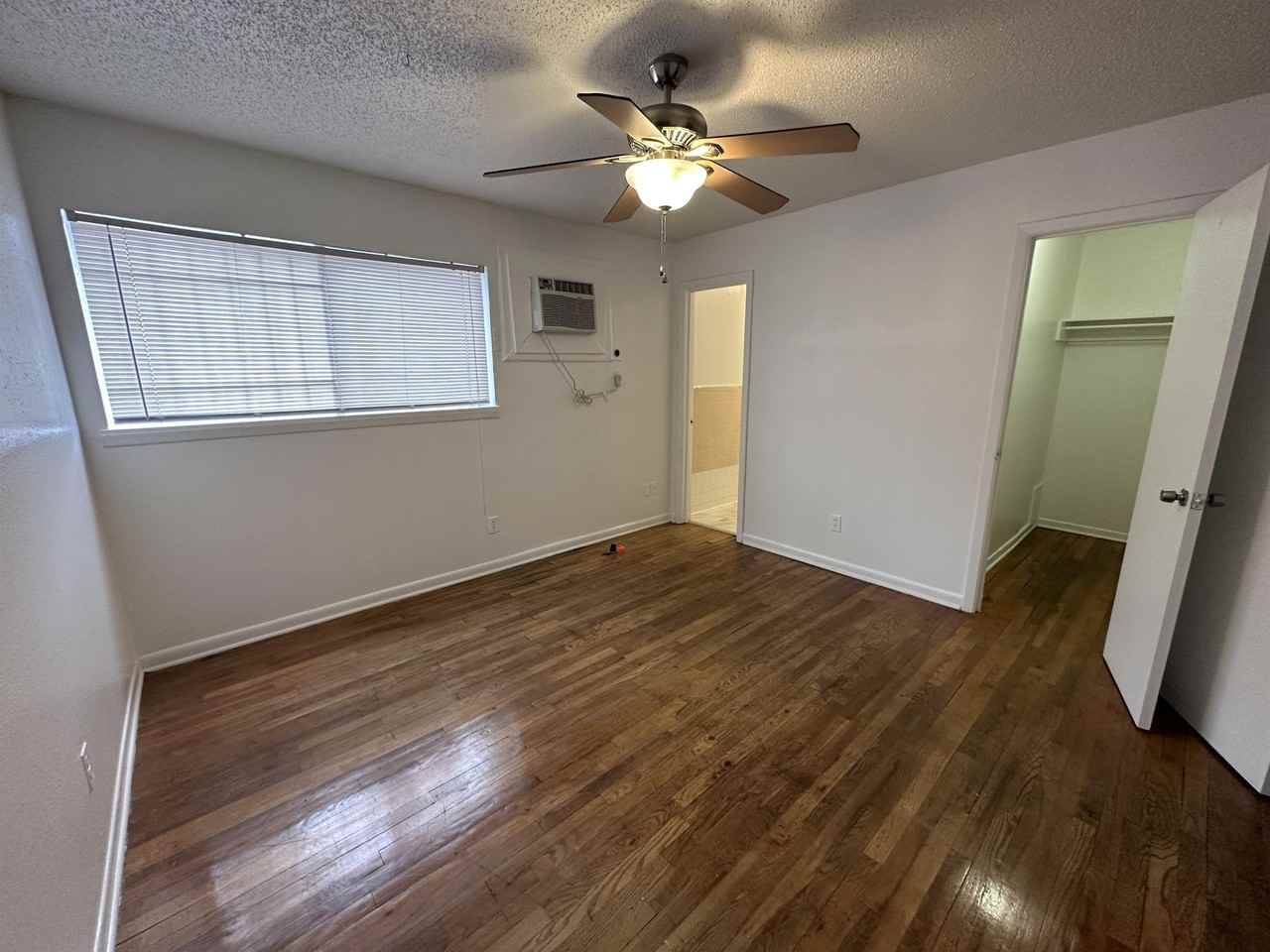 Crawford (4921) - Photo 6 of 21
