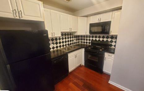 7642 Exchange Condo Association - Photo 5 of 6