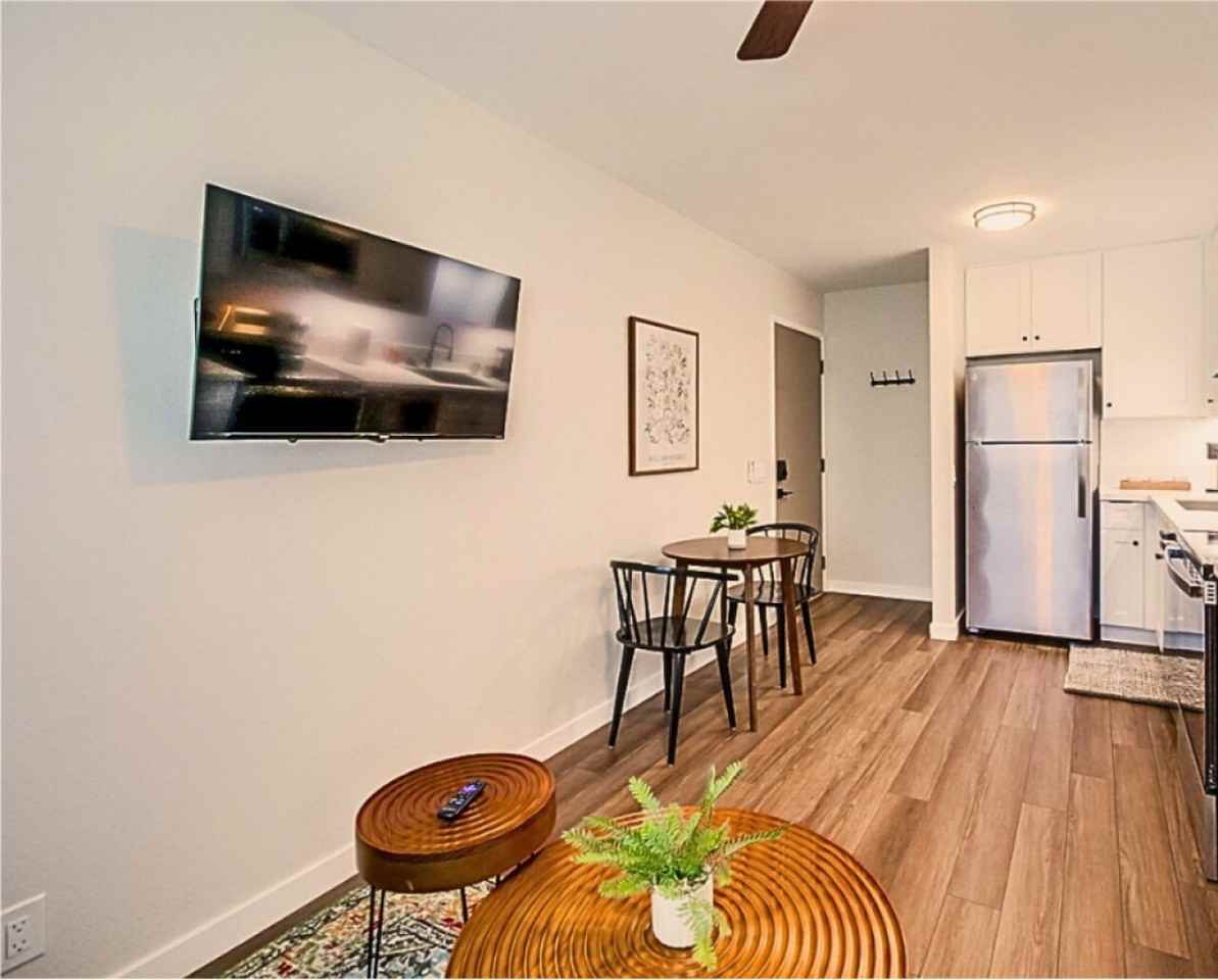 4142 44th Street - Photo 5 of 21