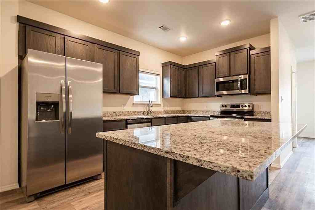825 S Rupple Rd #2 - Photo 3 of 20