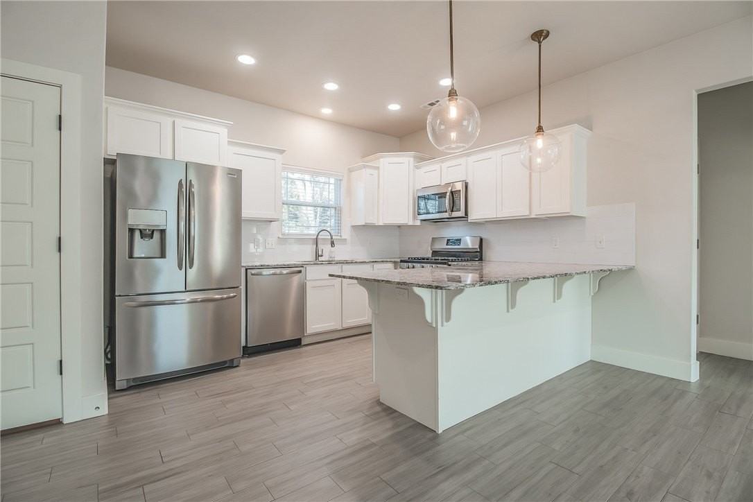 350 W Kinniburgh Dr - Photo 4 of 34