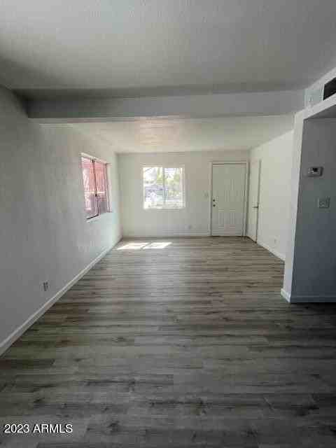 812 S Greenleaf Ln - Photo 5 of 11