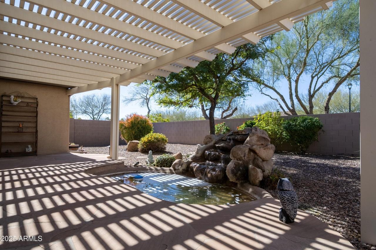 3980 N 162nd Ln - Photo 6 of 27