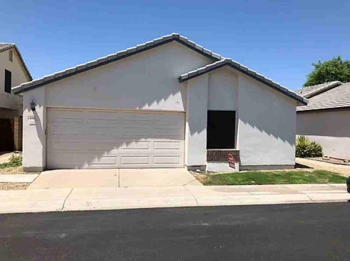 15822 N 5th Ave - Photo 2 of 50