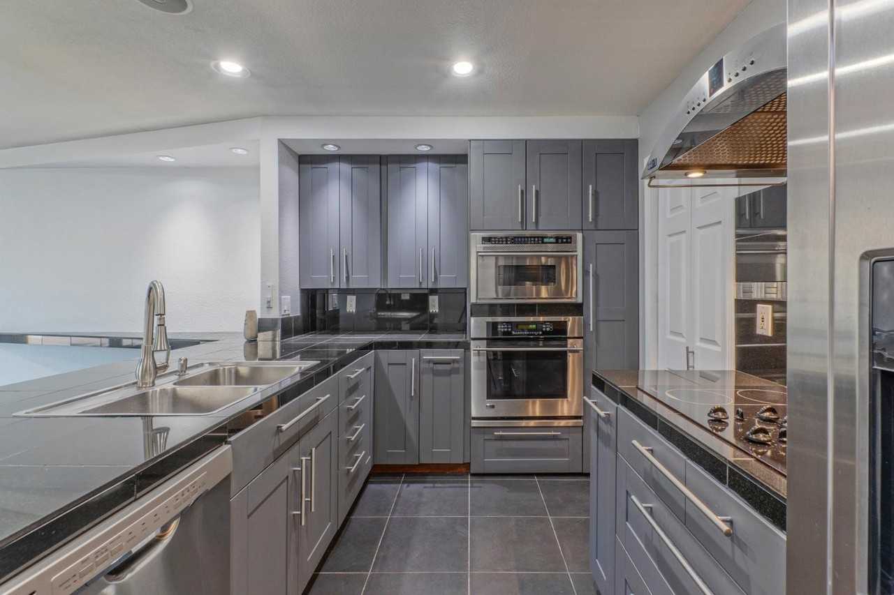 7931 E San Miguel Ave #8 - Photo 6 of 26