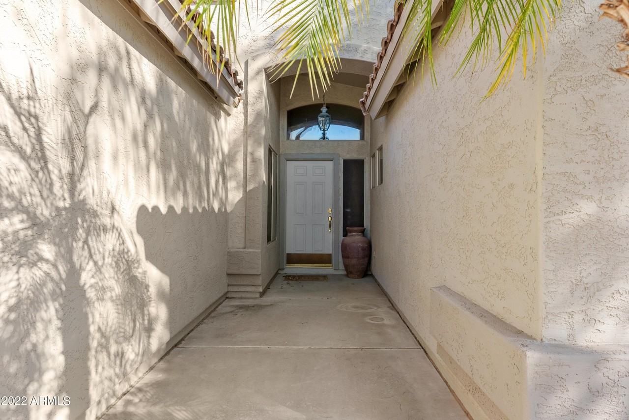 1838 W Brookwood Ct - Photo 4 of 19