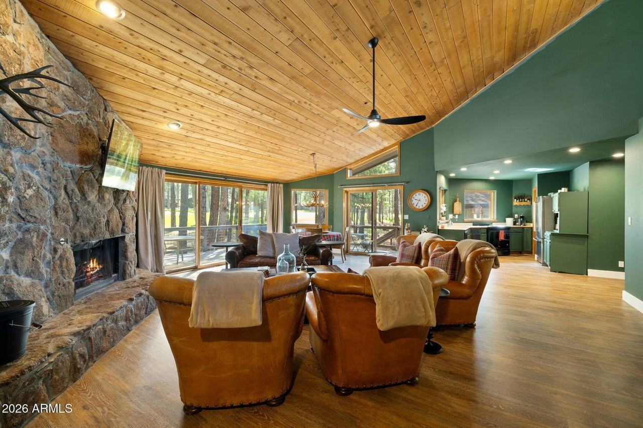 2145 William Palmer - Photo 3 of 43