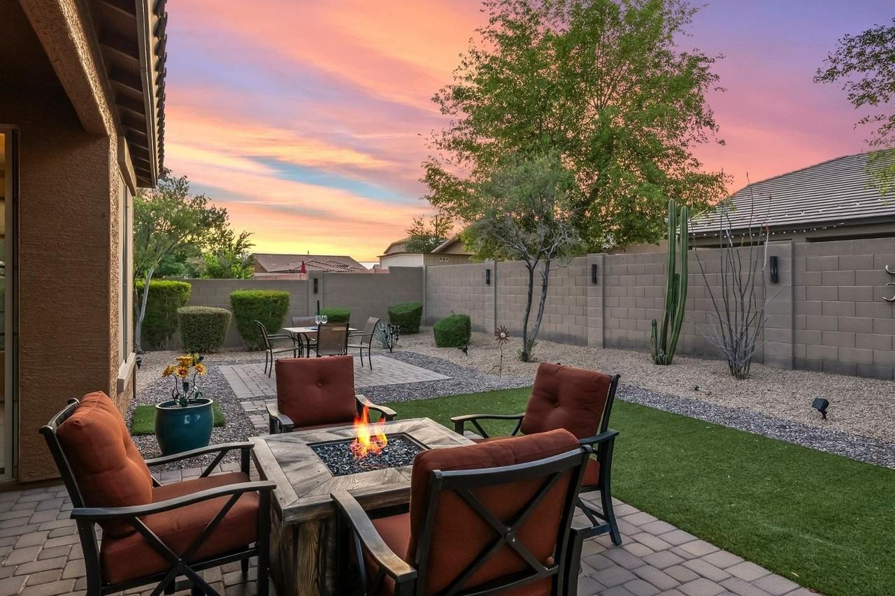 16048 W Papago St - Photo 3 of 46