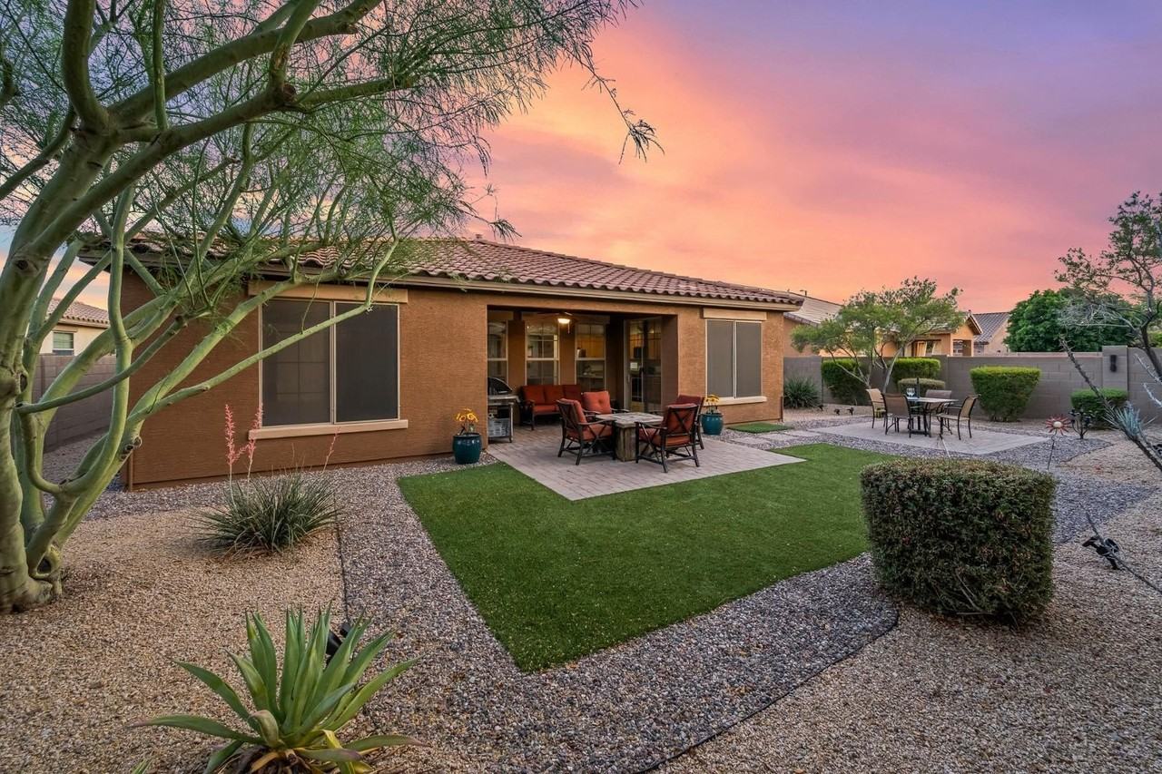 16048 W Papago St - Photo 5 of 46