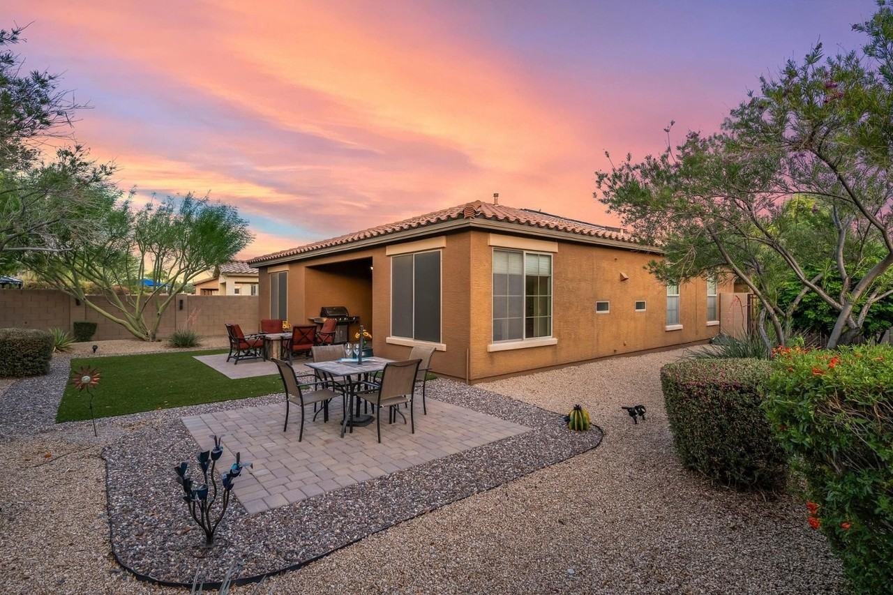 16048 W Papago St - Photo 6 of 46