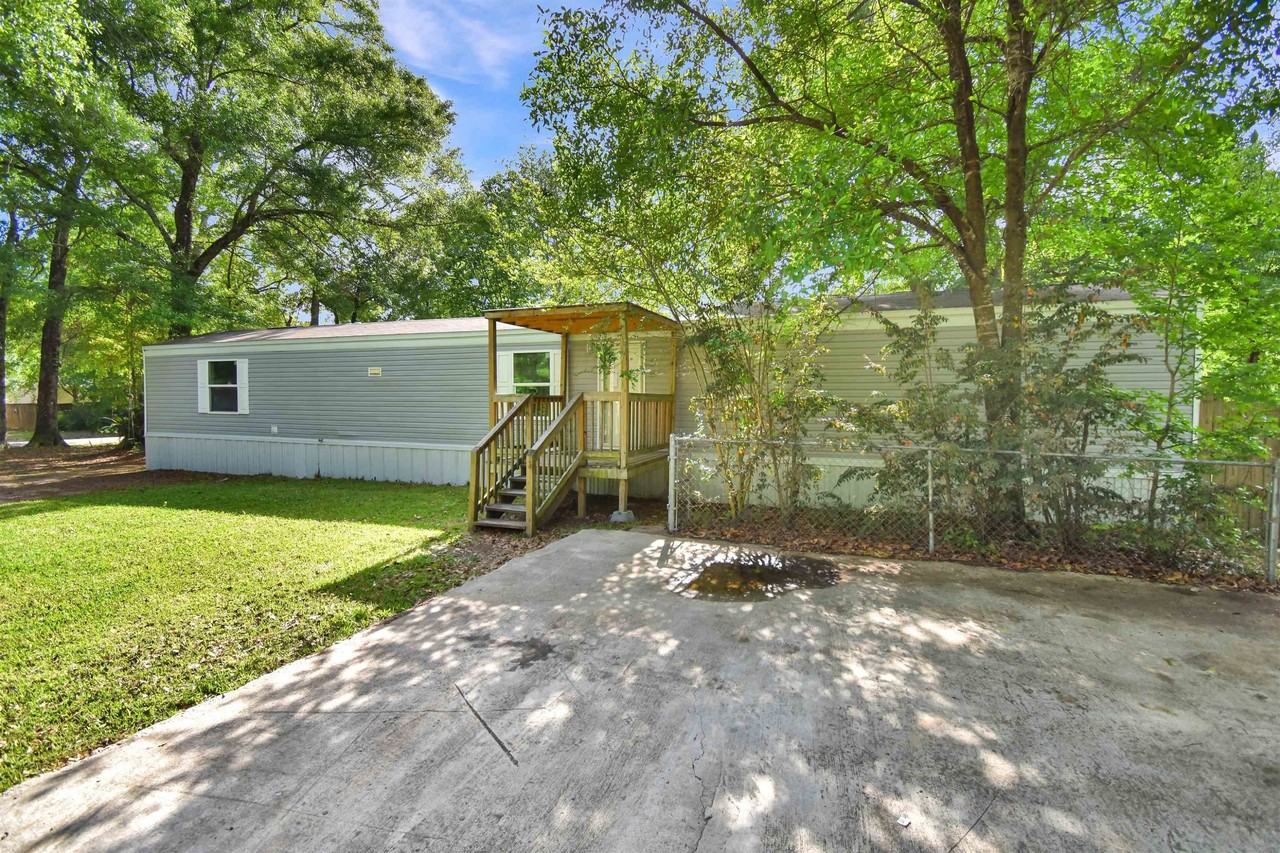 9006 Duke St - Photo 2 of 16