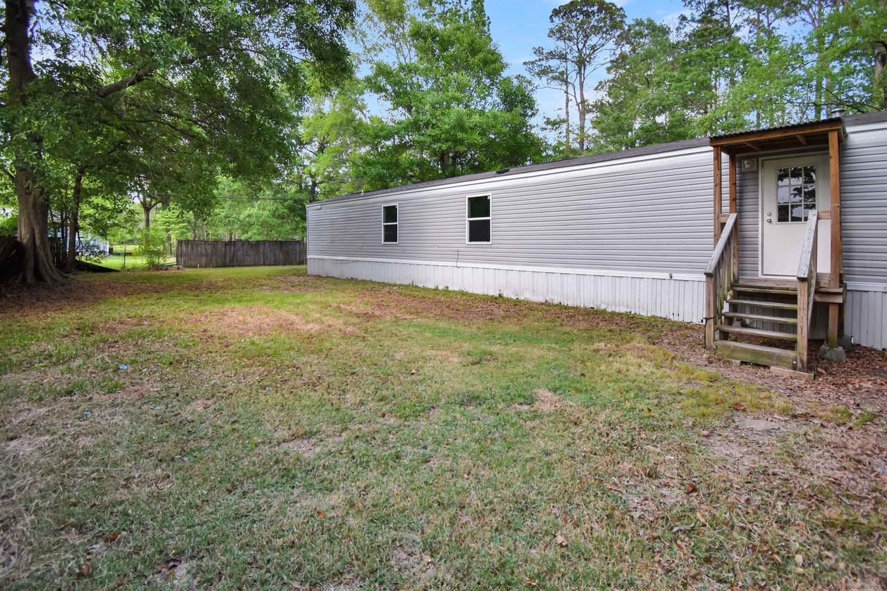 9006 Duke St - Photo 3 of 16