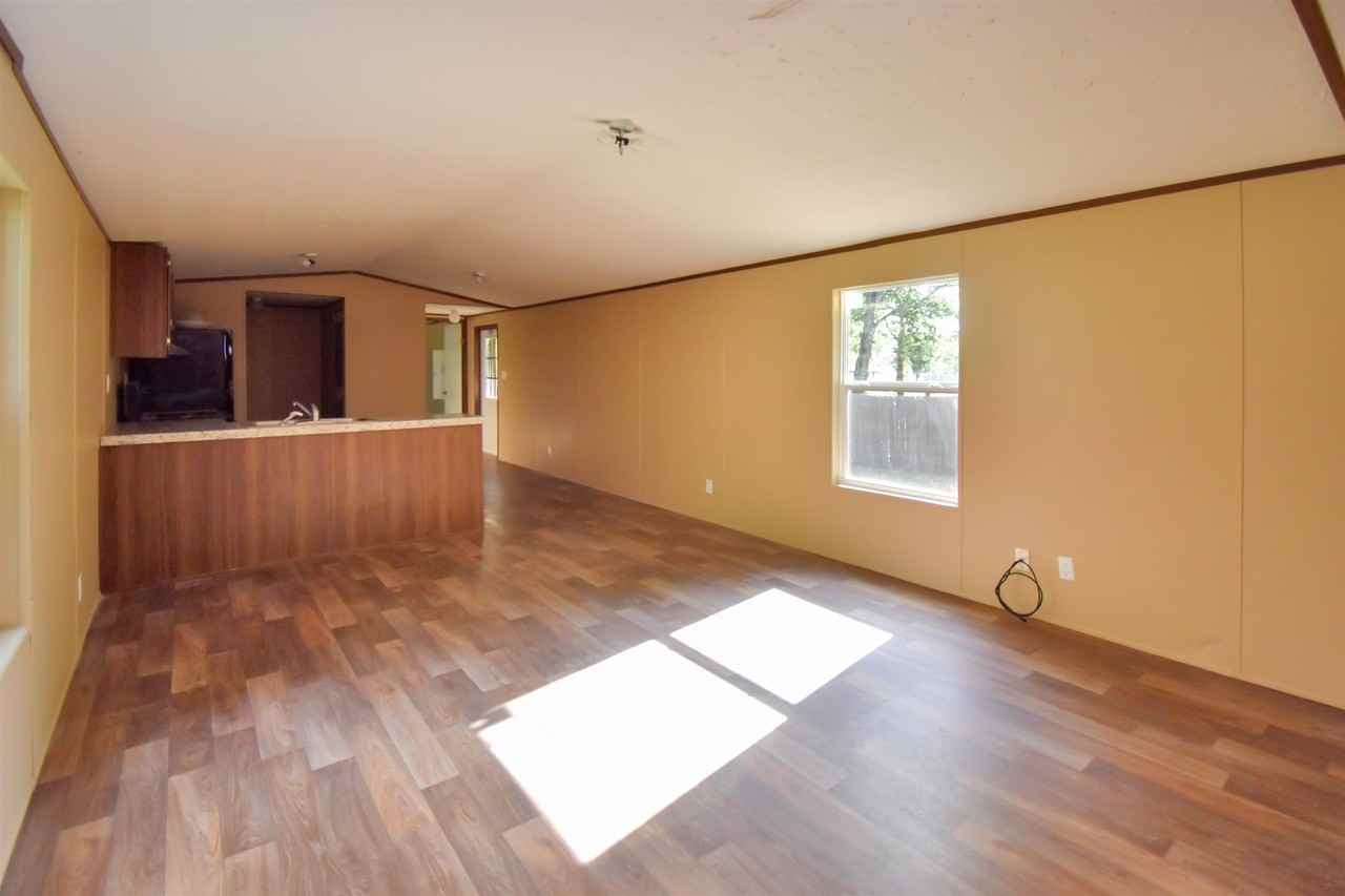 9006 Duke St - Photo 5 of 16