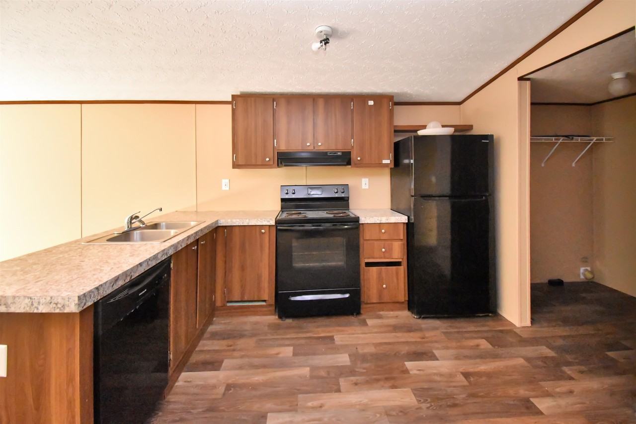 9006 Duke St - Photo 7 of 16