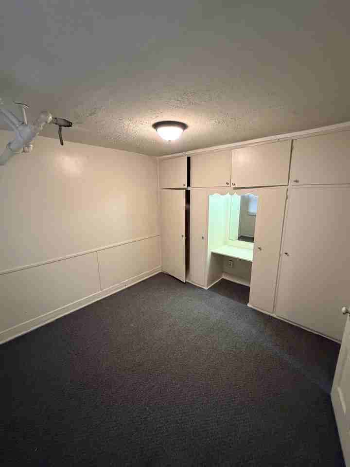 707 South Rose Street - Photo 3 of 7