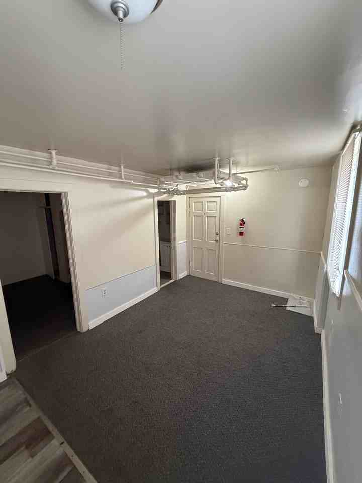 707 South Rose Street - Photo 4 of 7