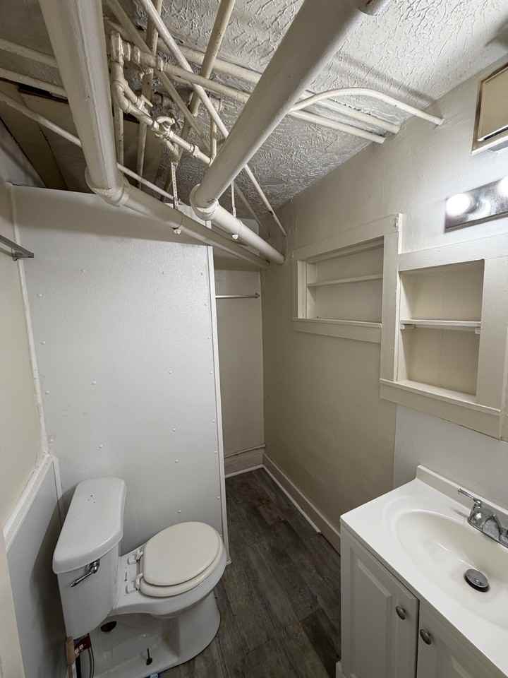707 South Rose Street - Photo 6 of 7