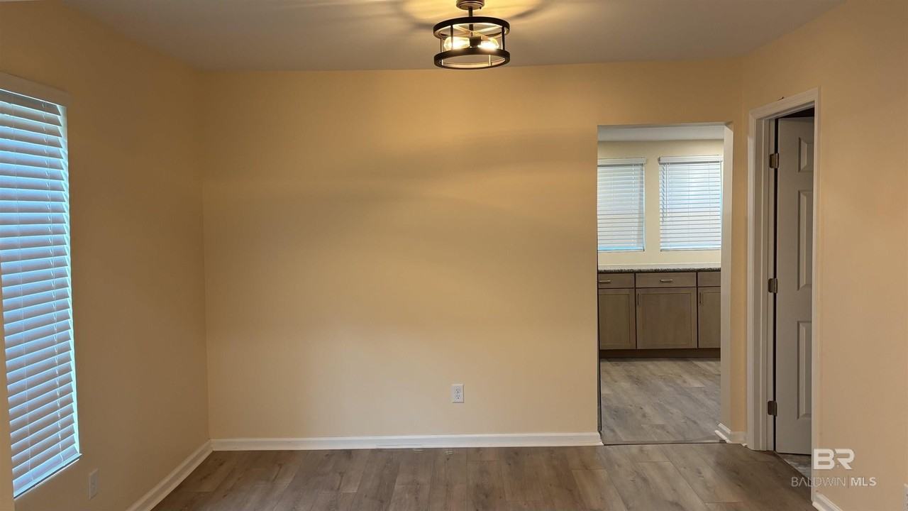 7251 Pinehill Rd - Photo 3 of 14