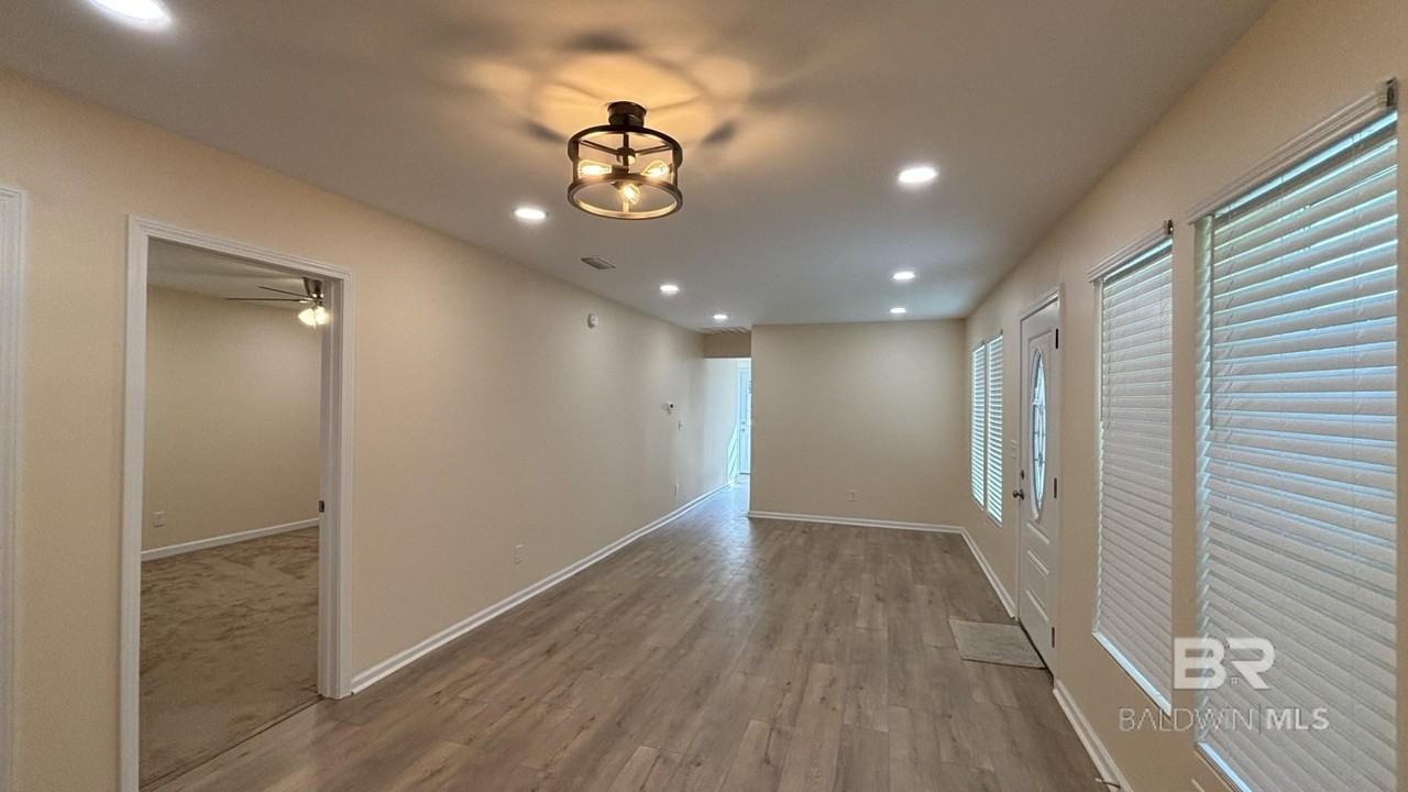 7251 Pinehill Rd - Photo 4 of 14