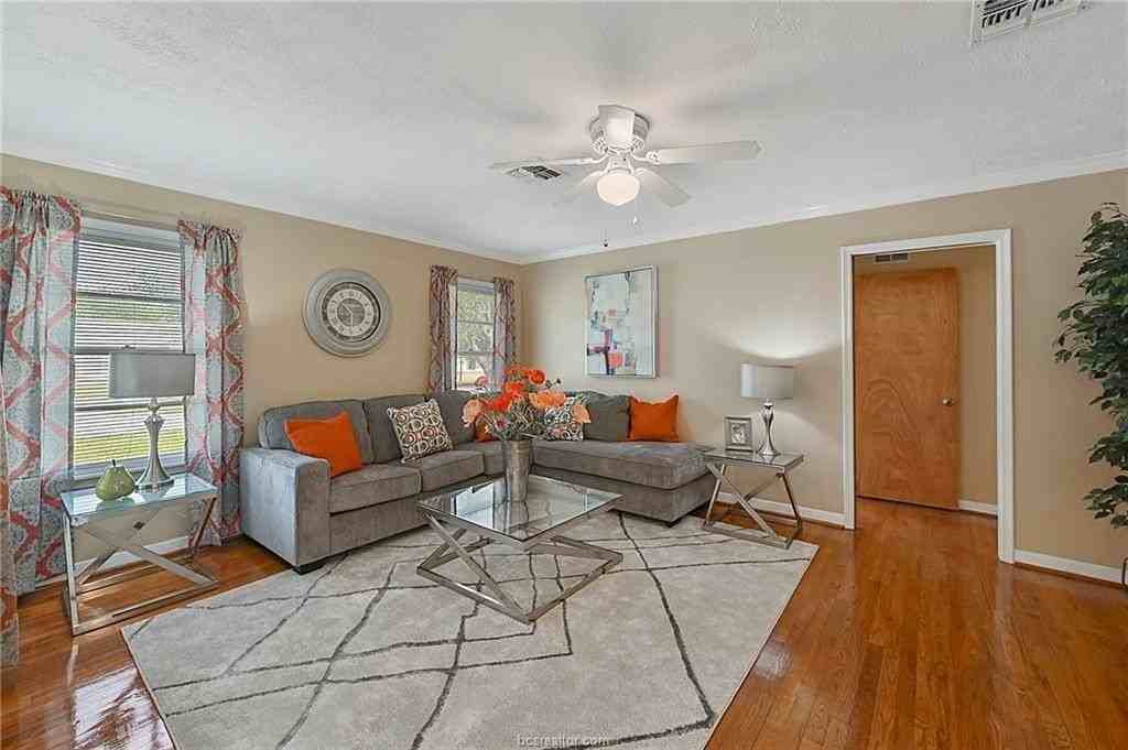 4300 Milam St - Photo 3 of 21