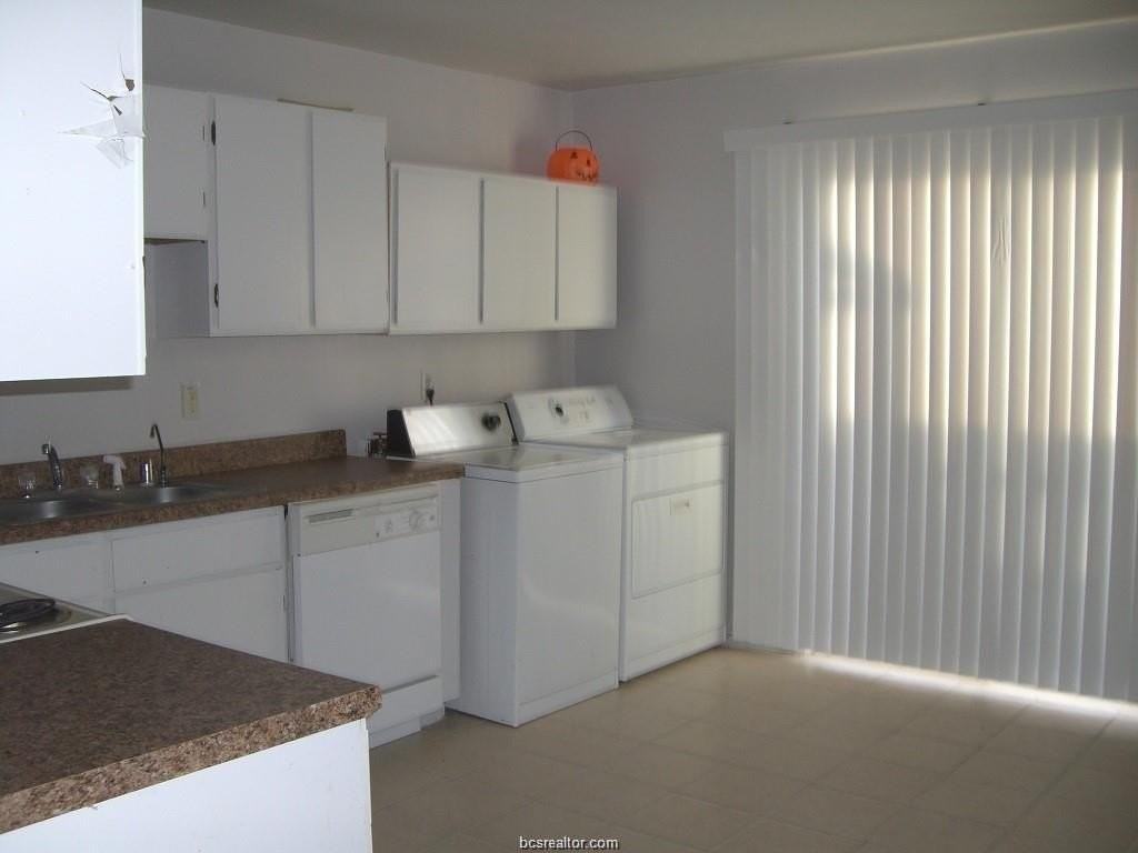 1411 Bermuda Ct - Photo 4 of 8