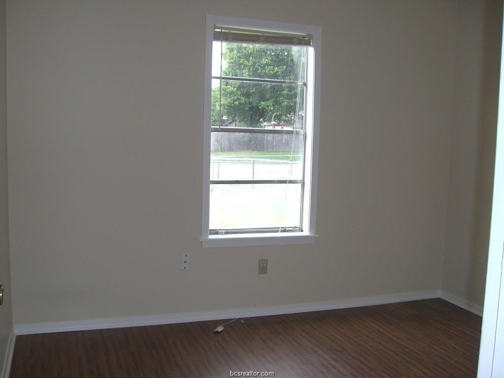 1411 Bermuda Ct - Photo 7 of 8