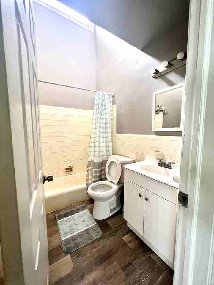 14924 Tireman Avenue - Photo 2 of 10