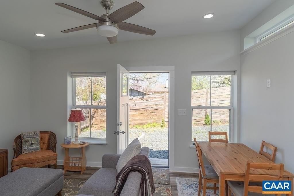 1403 Burgess Ln #B - Photo 3 of 36