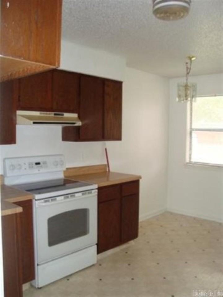 109 N Park A - Photo 4 of 10