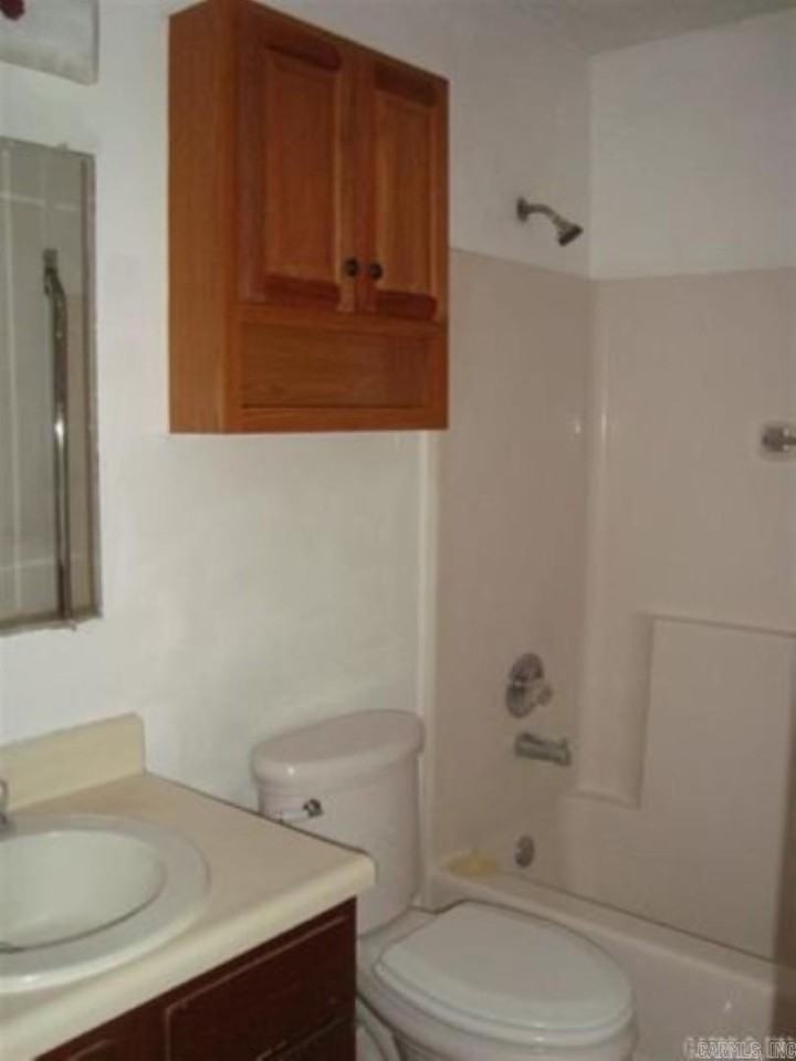 109 N Park A - Photo 7 of 10