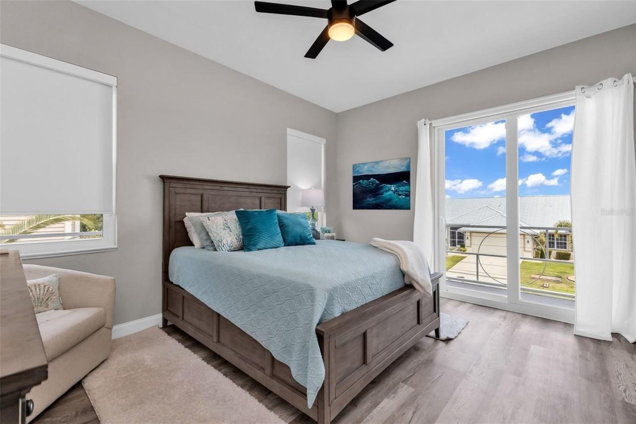 276 Lewis Cir - Photo 4 of 26