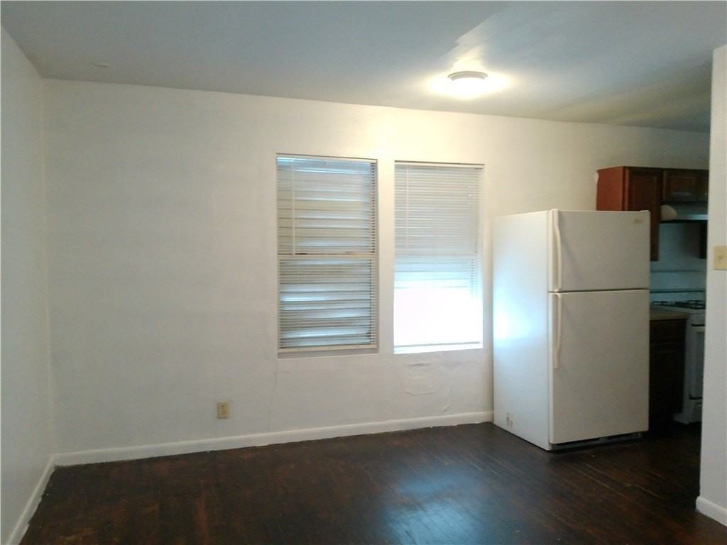 4326 Vestal St - Photo 2 of 13