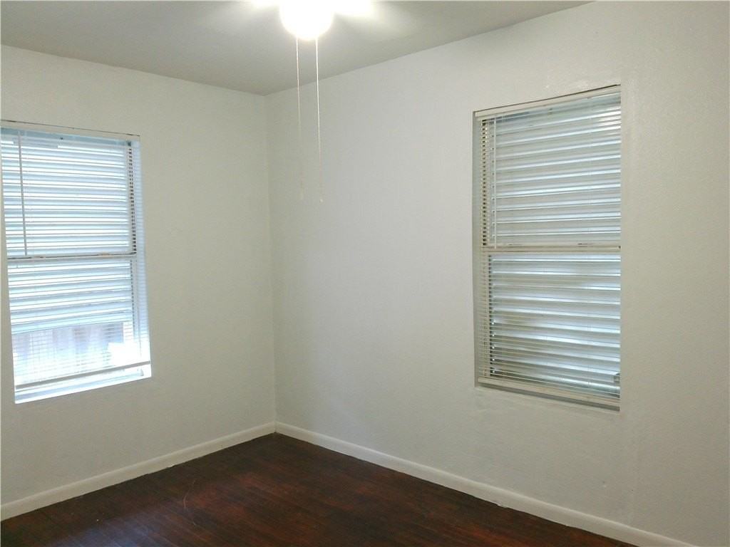 4326 Vestal St - Photo 6 of 13