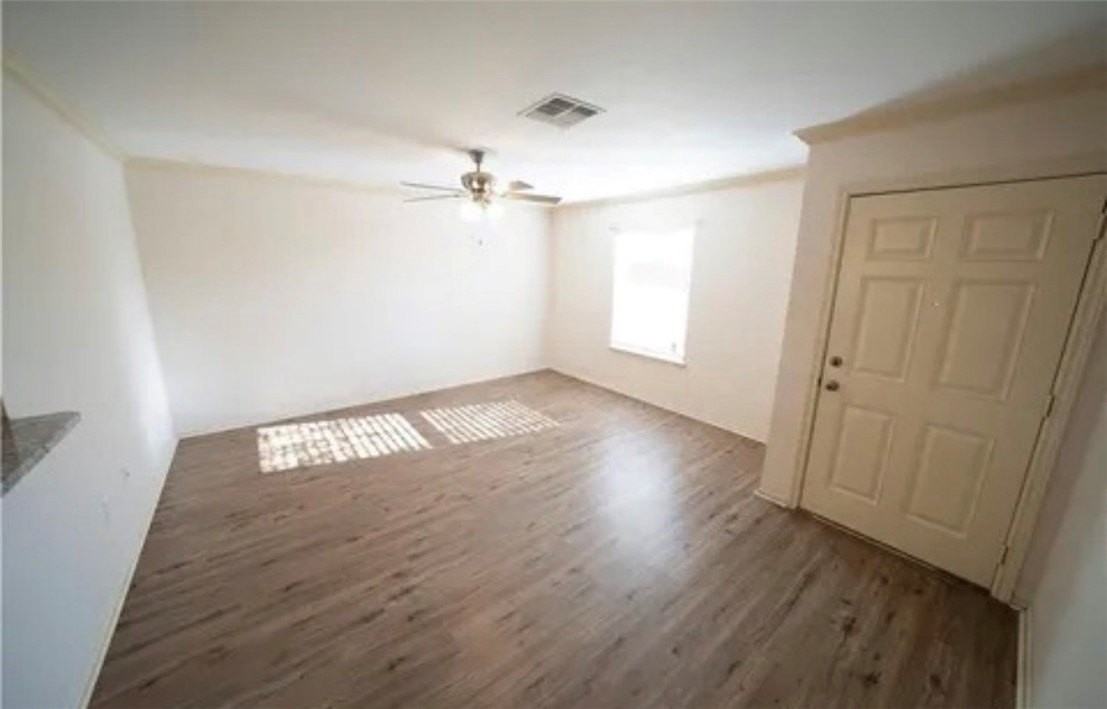 7910 Labrador Dr - Photo 7 of 36