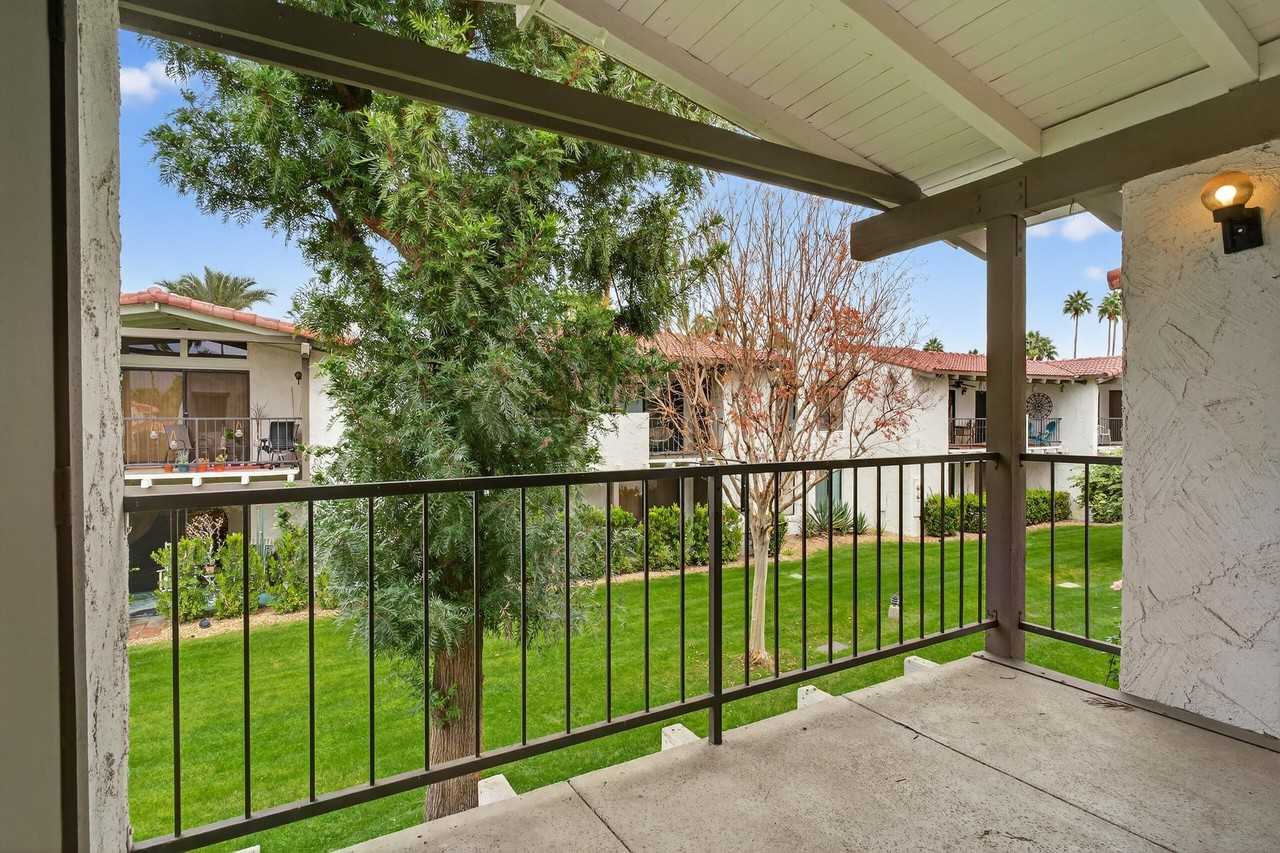 1050 E Ramon Rd #127 - Photo 5 of 29