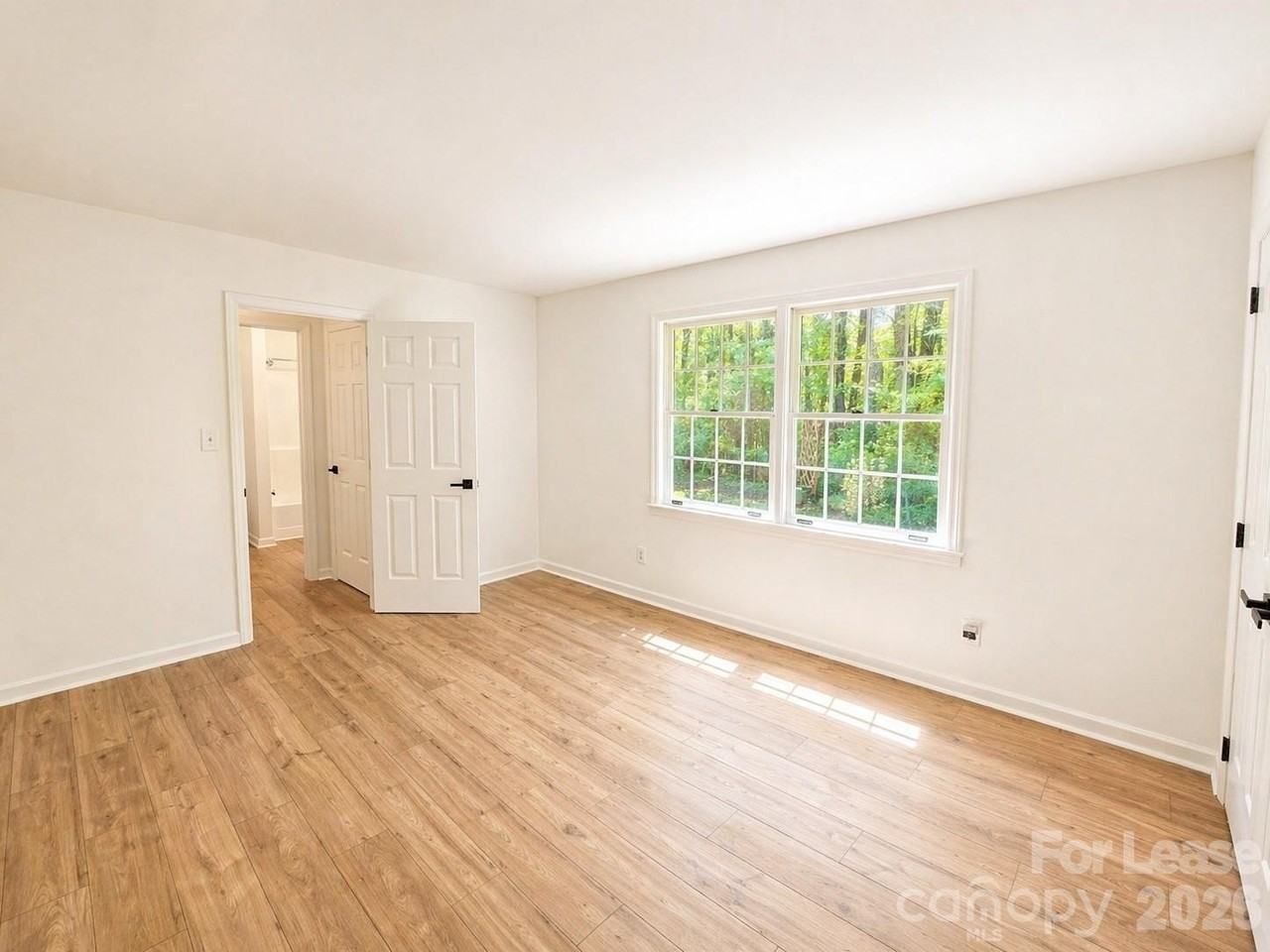 2736 Miranda Rd - Photo 6 of 12