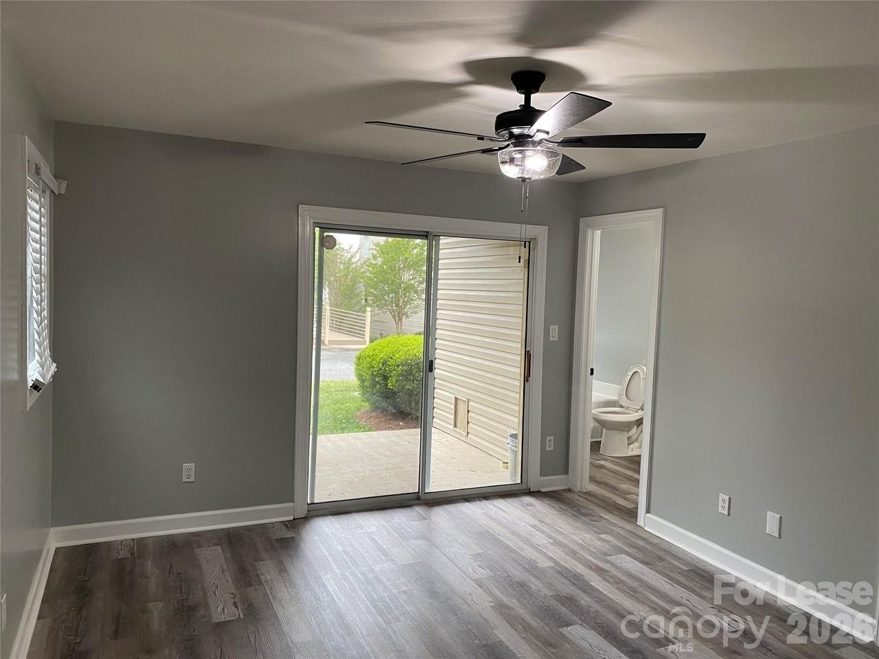 14550 Waterside Dr - Photo 4 of 23