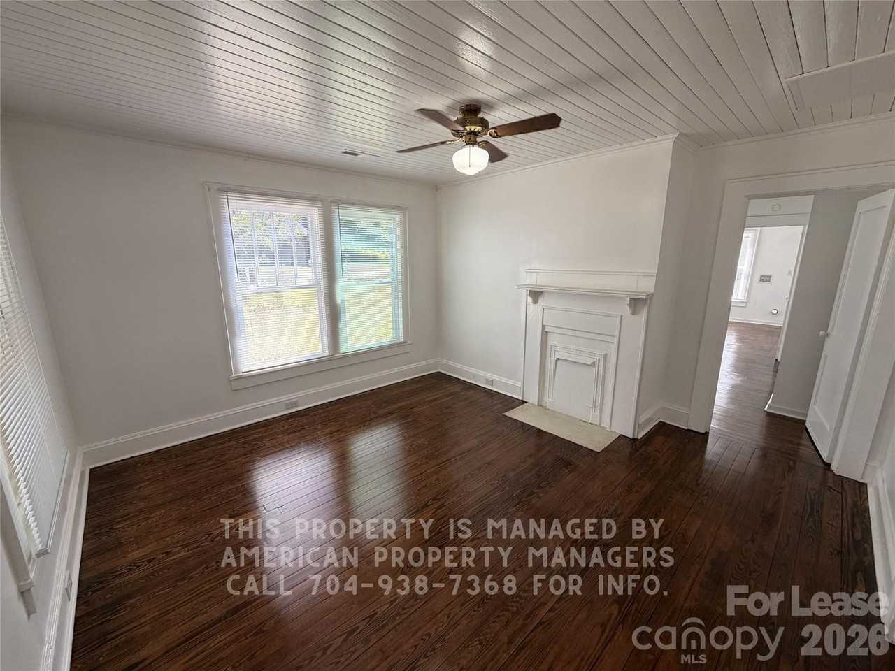 1604 Carolina Ave - Photo 2 of 10