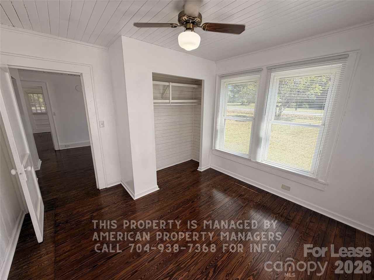 1604 Carolina Ave - Photo 6 of 10