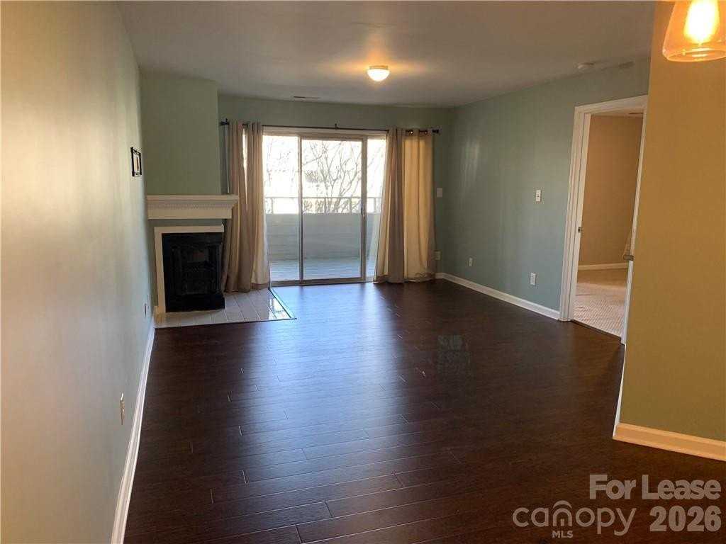 2519 Stockbridge Dr #B - Photo 6 of 23