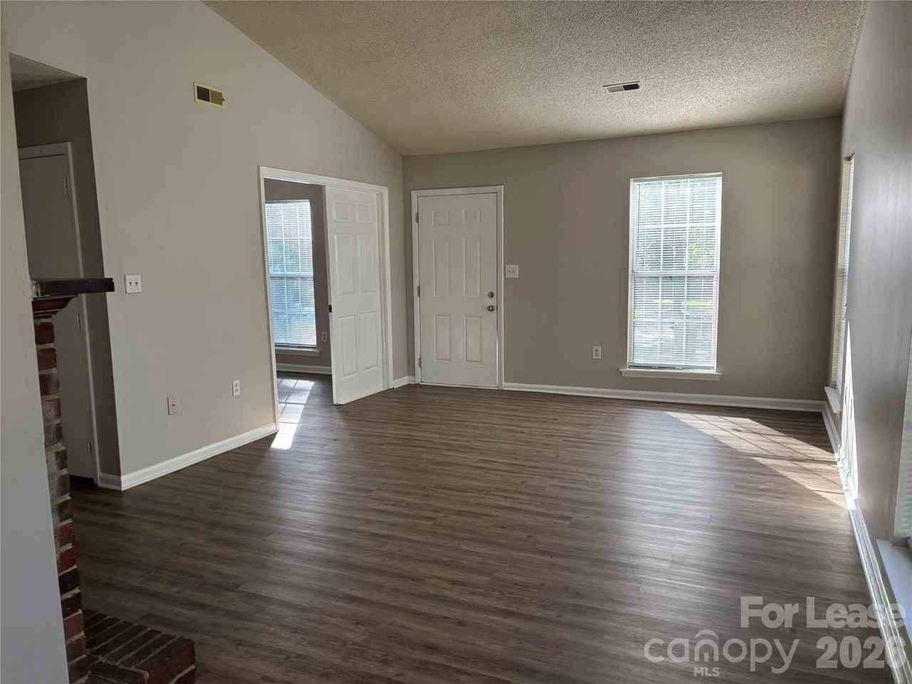 6714 Marston Ct - Photo 3 of 25